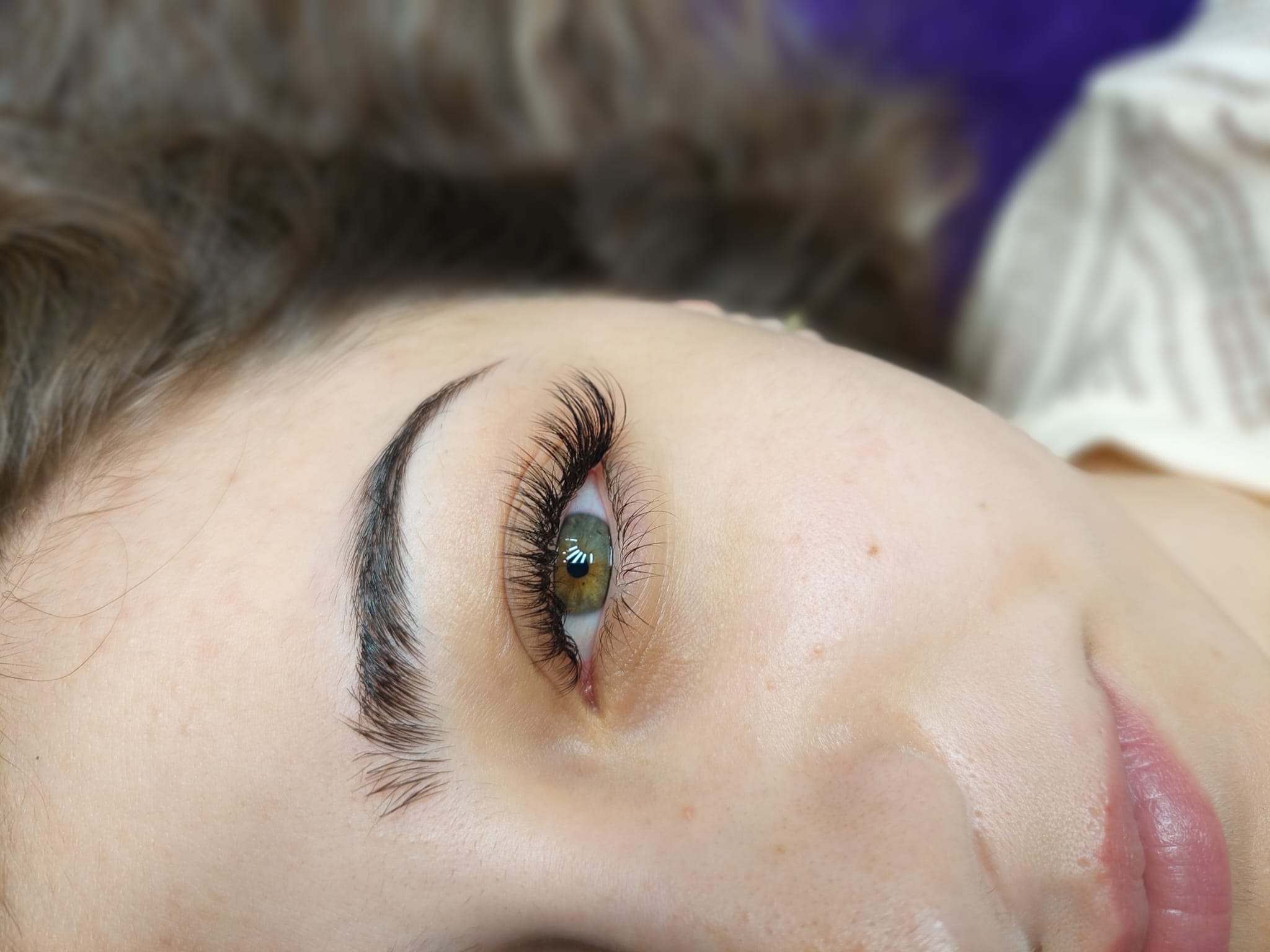 İpek Kirpik Uygulaması: Çekici Bakışlar